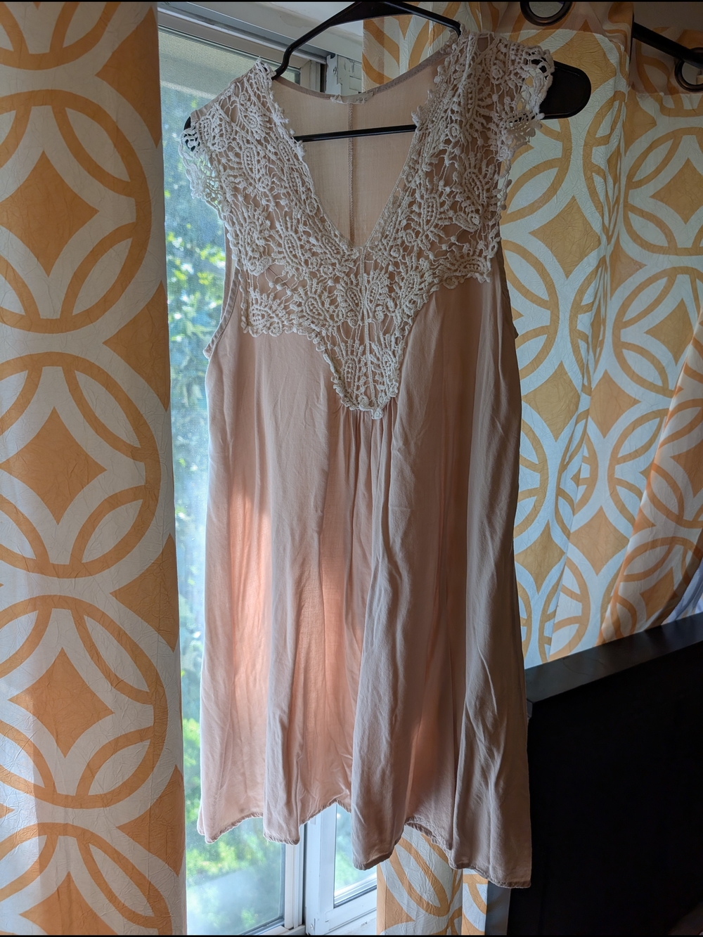 Sleeveless Lace-Trim Mini Dress in Blush